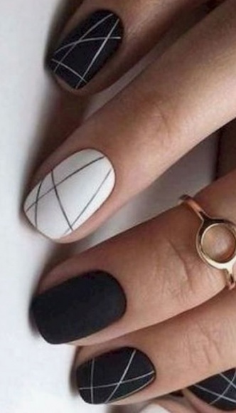 5 hot trendów w manicure na Sylwestra i Karnawał